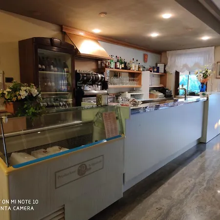 호텔 San Remo 산 제노 디 몬타냐